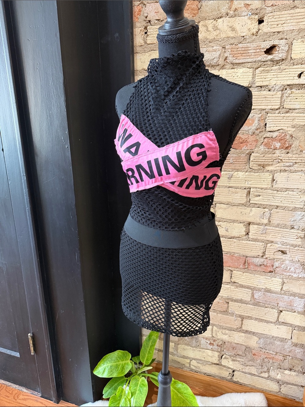 🖤💗 2 Piece Fishnet Rave Festival Set – Size Medium